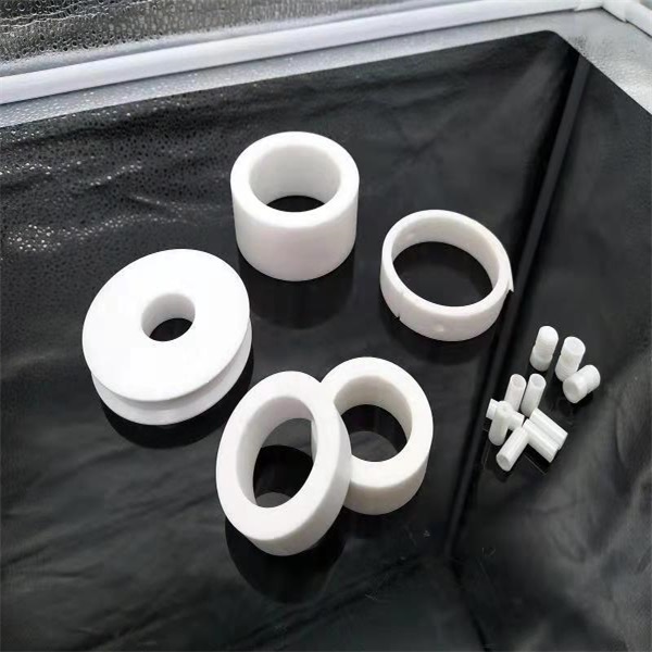 我們應該如何選擇氧化鋯陶瓷生產(chǎn)廠家？